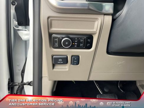 Used 2025 Ford F150 Platinum w/ Equipment Group 703A Plus image 25