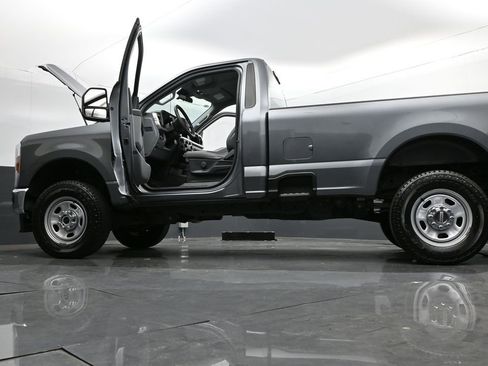 Used 2024 Ford F350 XL w/ XL Chrome Package image 28