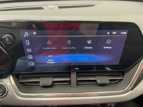 New 2026 Chevrolet Trax LT FWD image 4