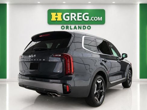 Used 2025 Kia Telluride S AWD/4WD image 6