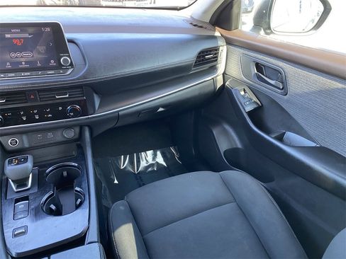 Certified 2023 Nissan Rogue S image 17