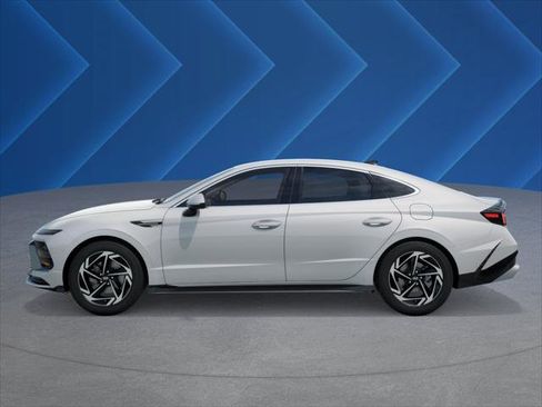 New 2026 Hyundai Sonata SEL AWD/4WD image 3
