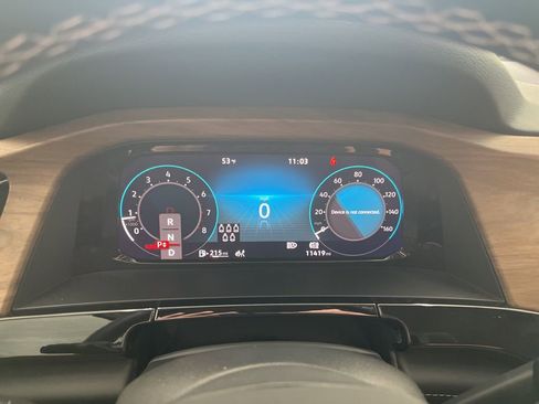 New 2025 Volkswagen Atlas SE image 16