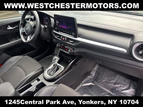 Used 2023 Kia Forte GT-Line w/ GT-Line Premium Package FWD image 16