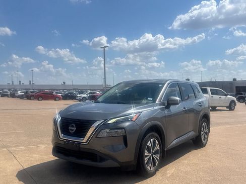 Used 2023 Nissan Rogue SV FWD image 8