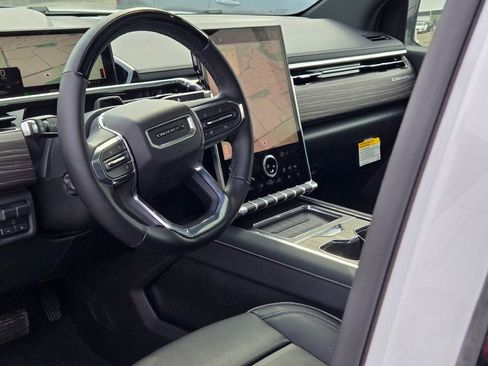 New 2025 GMC Sierra EV Denali AWD/4WD image 36