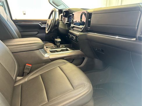 Certified 2024 Chevrolet Silverado 1500 LTZ w/ Technology Package image 23