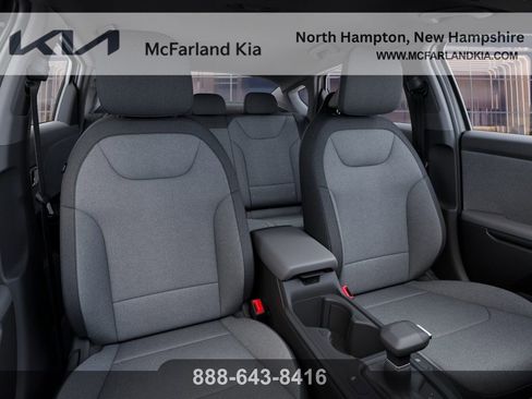 New 2025 Kia K4 LXS image 16
