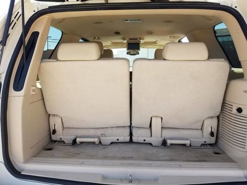 Used 2007 Cadillac Escalade AWD w/ Information Package image 11