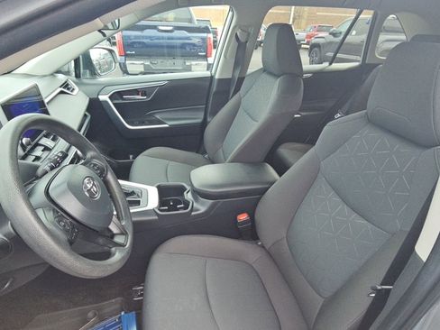 Certified 2025 Toyota RAV4 XLE image 25