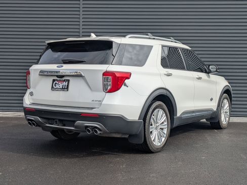 Used 2022 Ford Explorer King Ranch w/ Premium Technology Package image 5