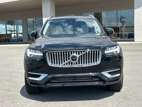 New 2025 Volvo XC90 T8 Plus w/ Protection Package Premier image 8