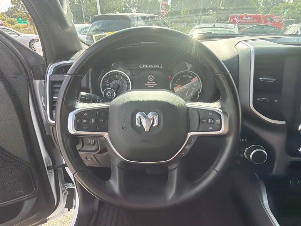 Used 2022 RAM 1500 Big Horn AWD/4WD image 23