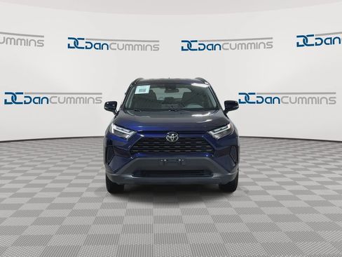 Used 2025 Toyota RAV4 XLE AWD/4WD image 3