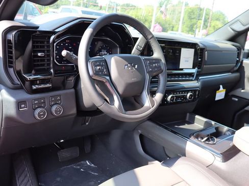 New 2026 Chevrolet Silverado 2500 ZR2 w/ ZR2 Bison Edition AWD/4WD image 7