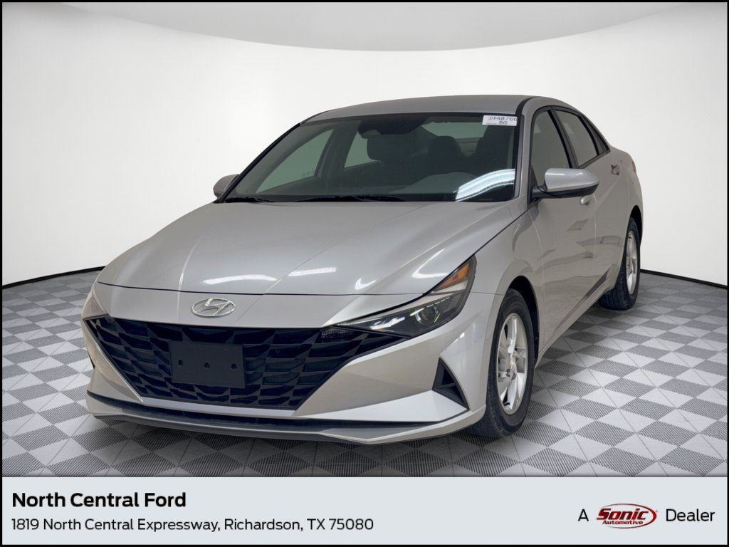 Used 2021 Hyundai Elantra SE FWD image 1