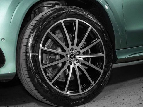 New 2026 Mercedes-Benz GLS 450 4MATIC image 32