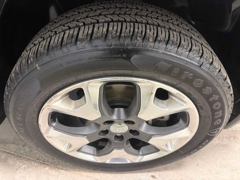 Used 2019 Jeep Compass Limited AWD/4WD image 12