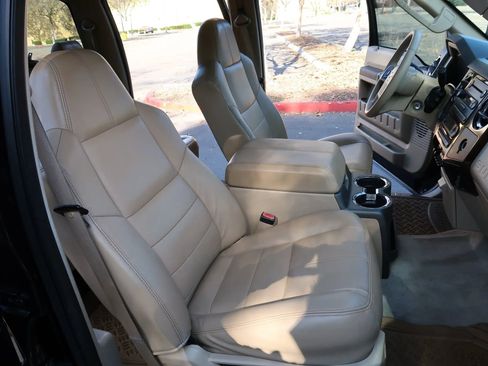 Used 2008 Ford F350 Lariat image 19