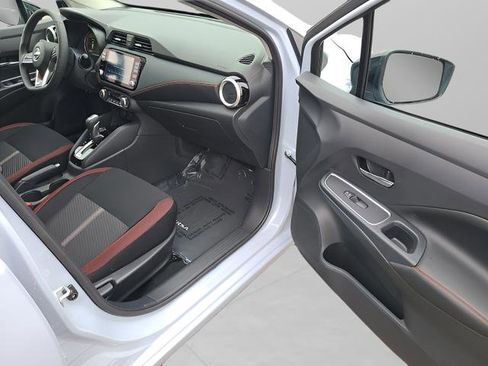 New 2025 Nissan Versa SR w/ Trunk Package image 23