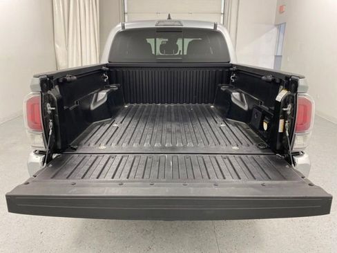 Certified 2023 Toyota Tacoma TRD Off-Road image 31