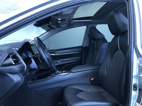 Used 2023 Toyota Camry SE image 19