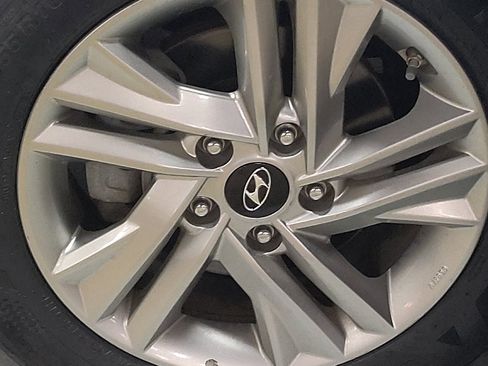 Used 2019 Hyundai Elantra Value Edition w/ Winter Weather Package FWD image 31
