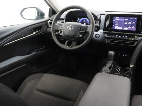 Used 2025 Toyota Camry LE FWD image 30