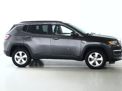 Used 2019 Jeep Compass Latitude w/ Popular Equipment Group image 12