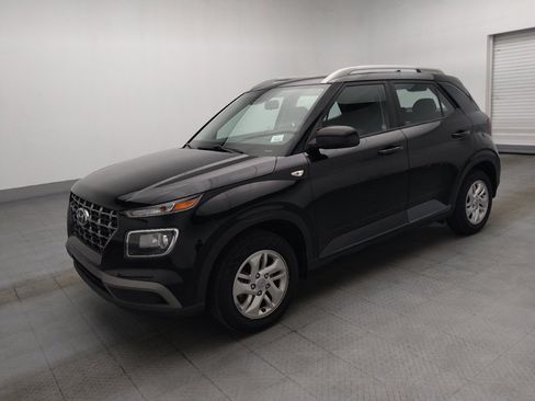 Used 2020 Hyundai Venue SEL FWD image 2