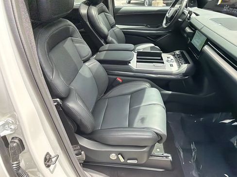 New 2027 Lincoln Navigator L Reserve w/ Jet Appearance Package RWD image 15