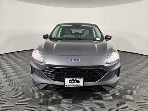 Used 2022 Ford Escape SE w/ SE Sport Appearance Package image 8