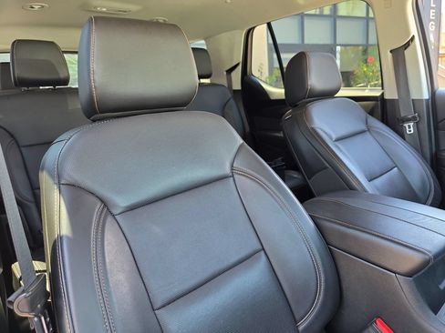 Used 2018 Chevrolet Traverse Premier AWD/4WD image 16