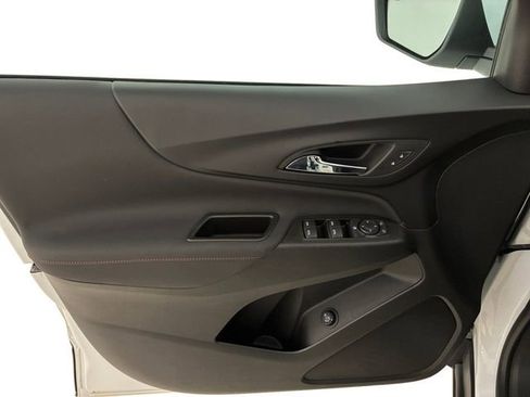 Certified 2023 Chevrolet Equinox RS AWD/4WD image 13