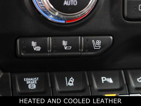 Used 2021 GMC Sierra 2500 Denali w/ Denali Ultimate Package image 22