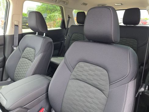 New 2026 Nissan Pathfinder SV FWD image 9