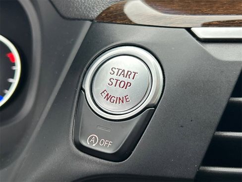 Used 2021 BMW X3 sDrive30i w/ Convenience Package image 18
