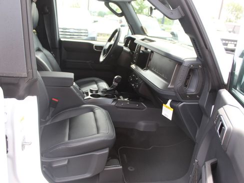 New 2026 Ford Bronco Big Bend AWD/4WD image 13