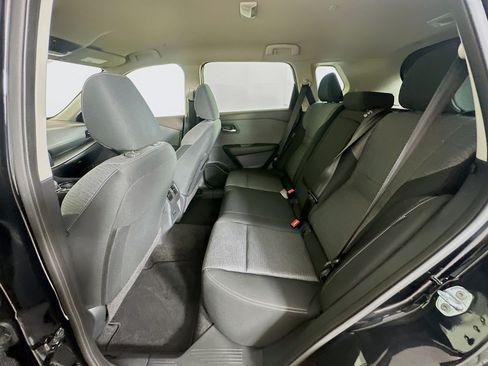 Used 2023 Nissan Rogue SV AWD/4WD image 26