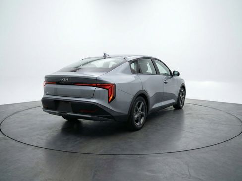Used 2025 Kia K4 FWD image 9