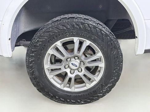 Used 2018 Ford F150 Lariat image 30