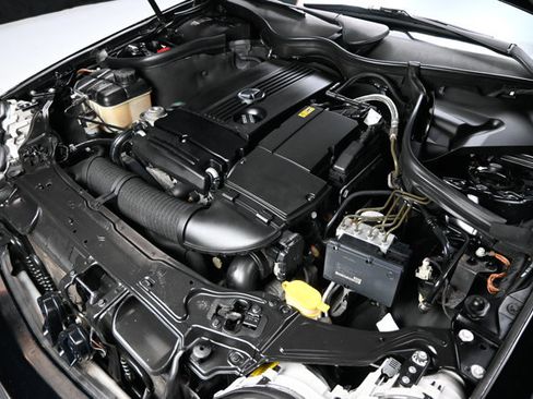 Used 2003 Mercedes-Benz C 230 Sedan image 37