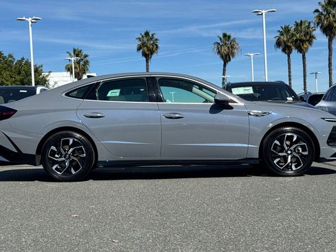 Used 2024 Hyundai Sonata SEL image 3