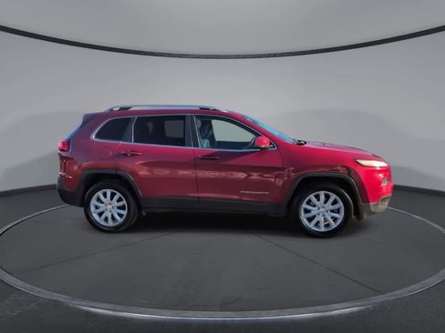 Used 2016 Jeep Cherokee Limited image 9