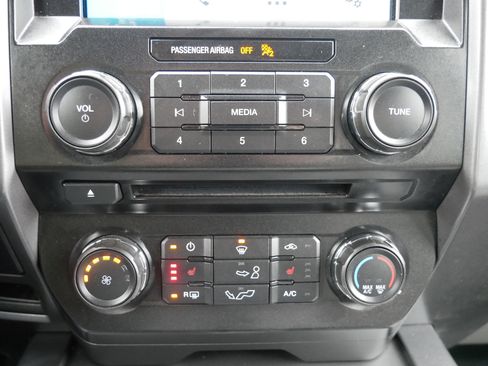 Used 2016 Ford F150 XLT w/ Equipment Group 302A Luxury image 20