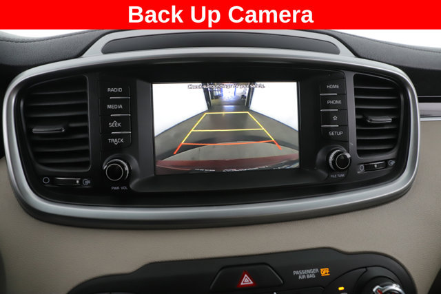 Used 2020 Kia Sorento LX FWD image 4