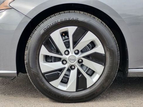 Certified 2024 Nissan Altima 2.5 S image 7