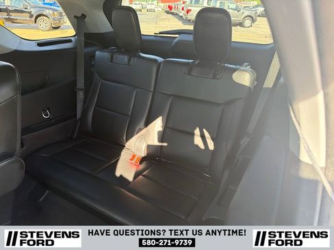 Used 2023 Ford Explorer XLT w/ Equipment Group 202A RWD image 34