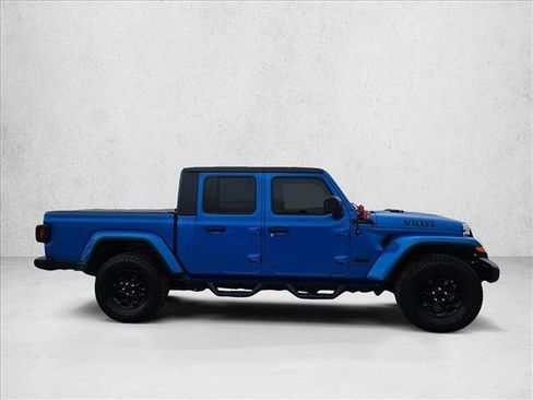 Used 2023 Jeep Gladiator Sport AWD/4WD image 4