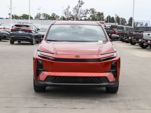 New 2026 Toyota C-HR AWD/4WD image 2